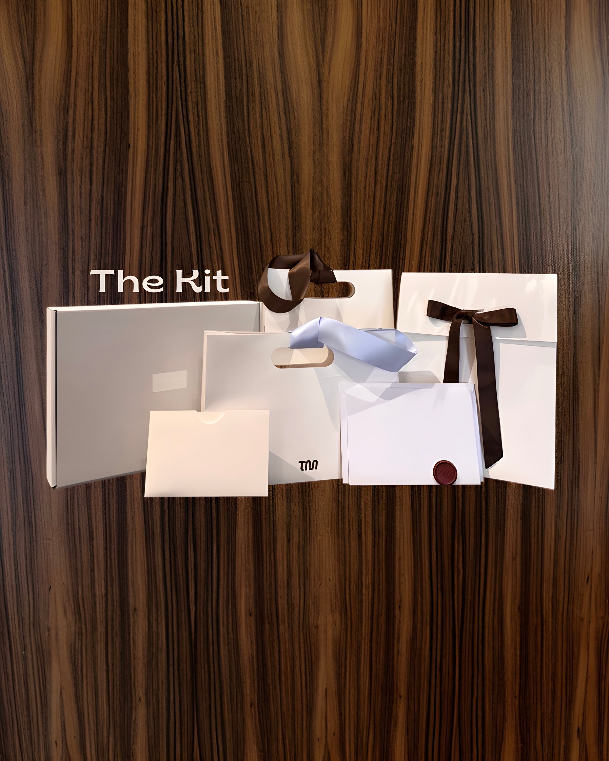 The Kit: An All-in-one Gift Wrap Set
